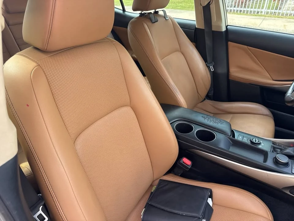 2016 Lexus IS 3rd Gen - Image 18 of 19