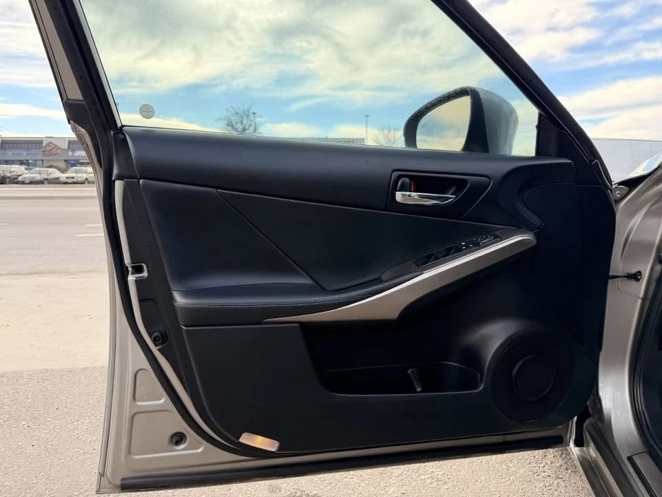 2016 Lexus IS 3rd Gen - Image 16 of 20