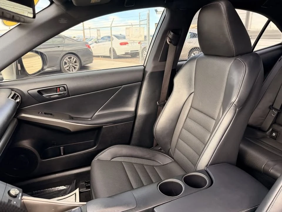 2016 Lexus IS 3rd Gen - Image 14 of 20