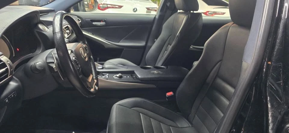 2016 Lexus IS 3rd Gen - Image 17 of 20