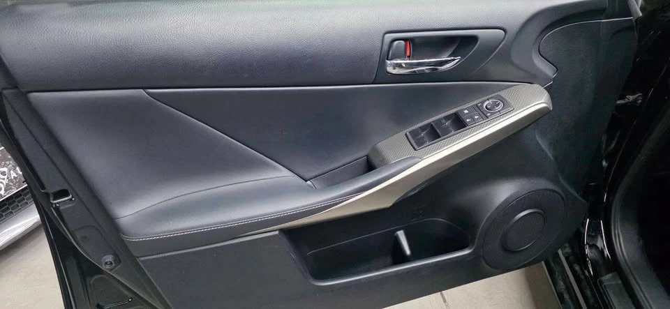 2016 Lexus IS 3rd Gen - Image 15 of 20