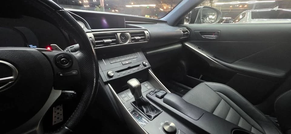 2016 Lexus IS 3rd Gen - Image 20 of 20