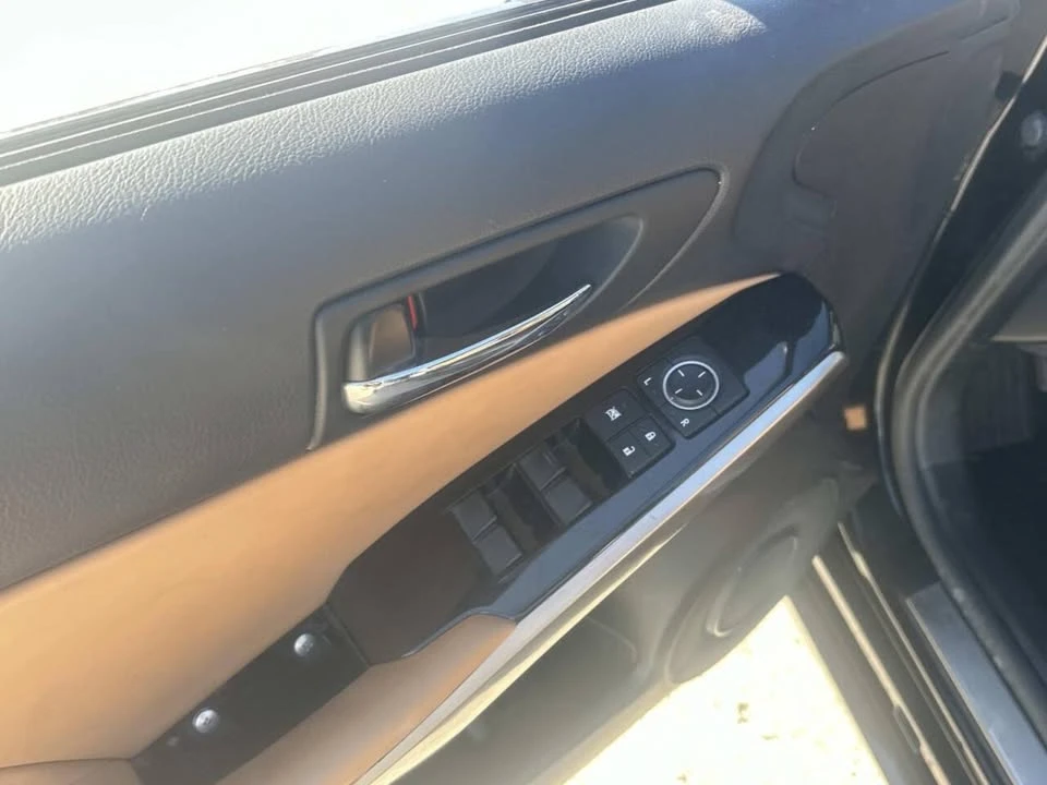 2016 Lexus IS 3rd Gen - Image 14 of 20