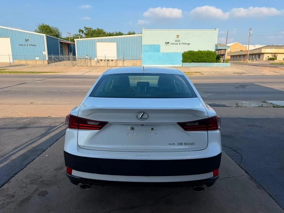 2016 Lexus IS 3rd Gen - Image 5 of 9