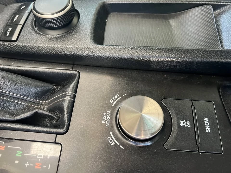 2016 Lexus IS 3rd Gen - Image 10 of 19