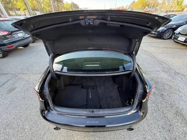 2016 Lexus IS 3rd Gen - Image 17 of 20