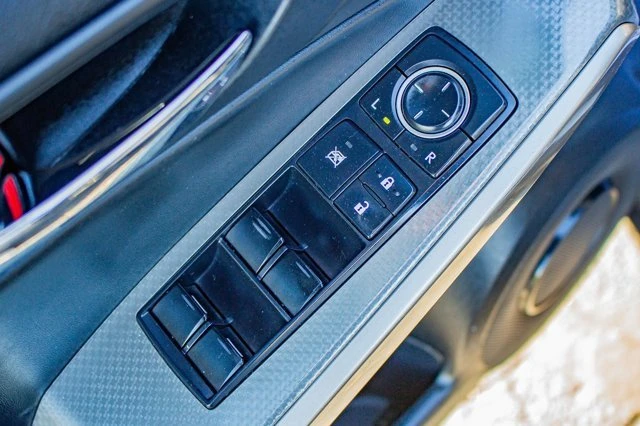 2016 Lexus IS 3rd Gen - Image 13 of 20