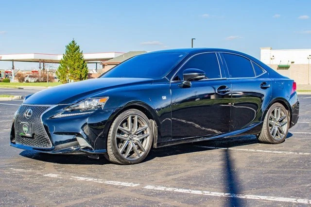 2016 Lexus IS 3rd Gen - Image 4 of 20
