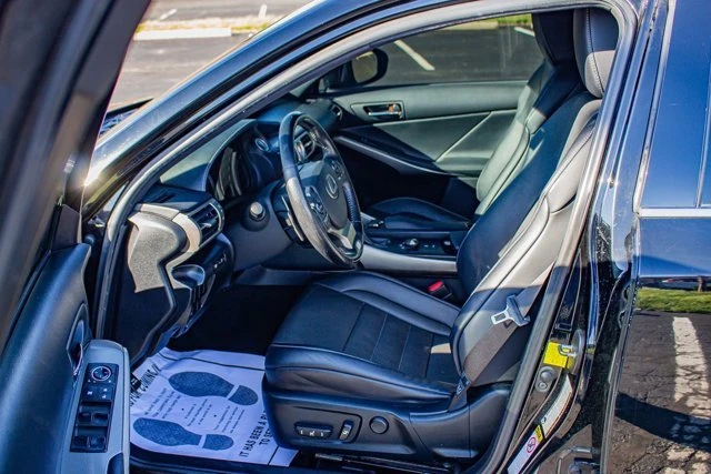 2016 Lexus IS 3rd Gen - Image 11 of 20