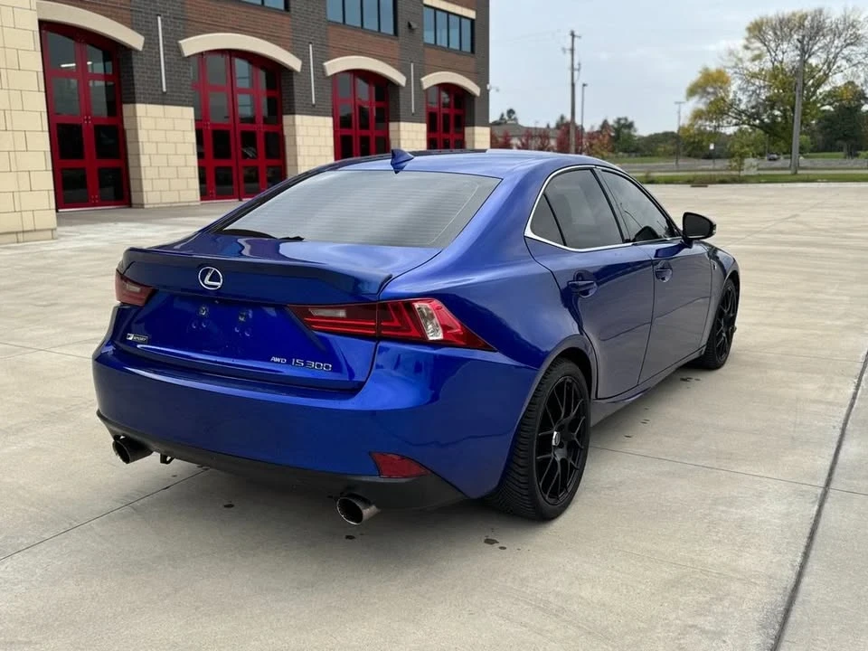 2016 Lexus IS 3rd Gen - Image 6 of 18