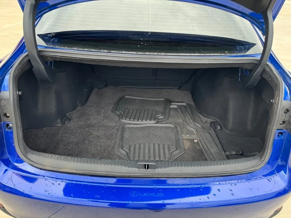 2016 Lexus IS 3rd Gen - Image 12 of 18