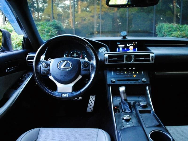2016 Lexus IS 3rd Gen - Image 4 of 7