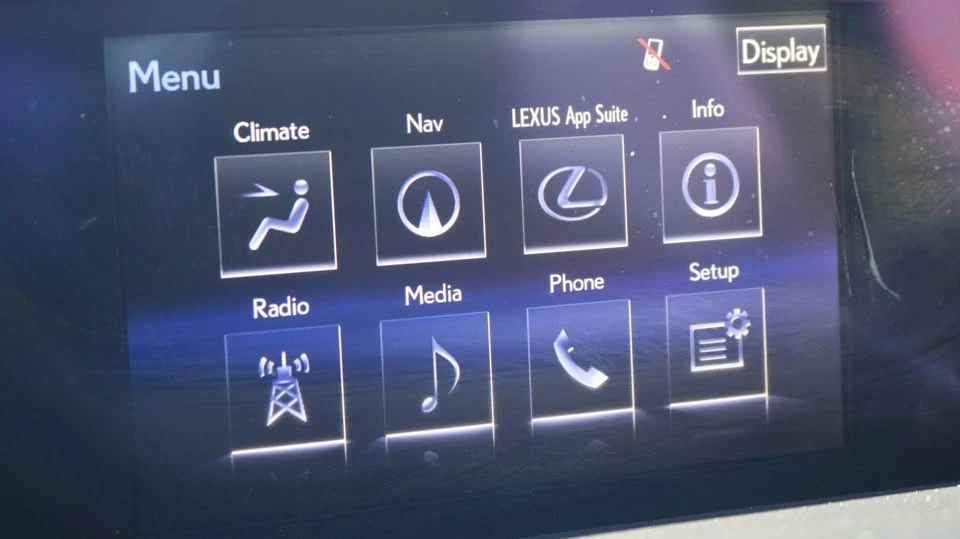 2016 Lexus IS 3rd Gen - Image 17 of 18