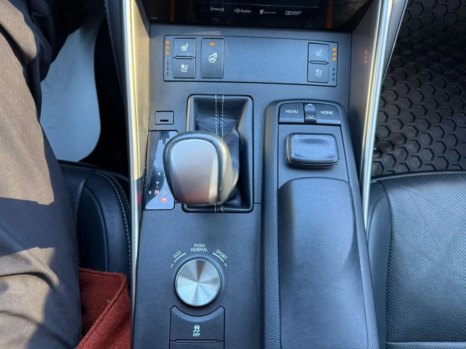 2016 Lexus IS 3rd Gen - Image 15 of 18