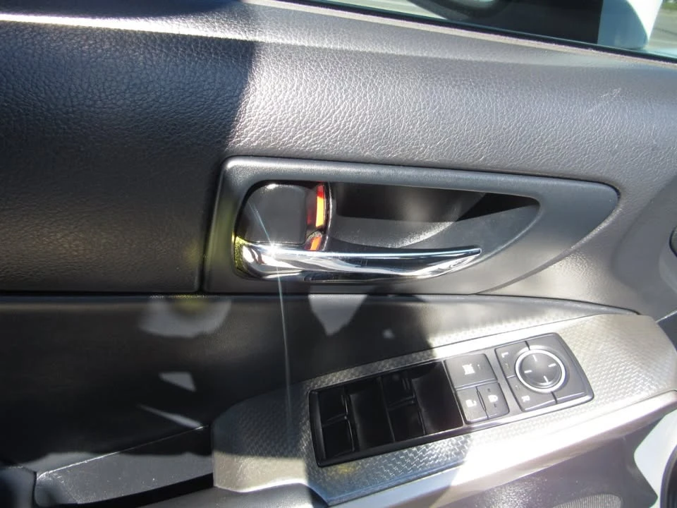 2016 Lexus IS 3rd Gen - Image 9 of 16