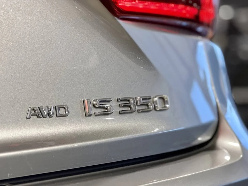 2016 Lexus IS 3rd Gen - Image 6 of 20