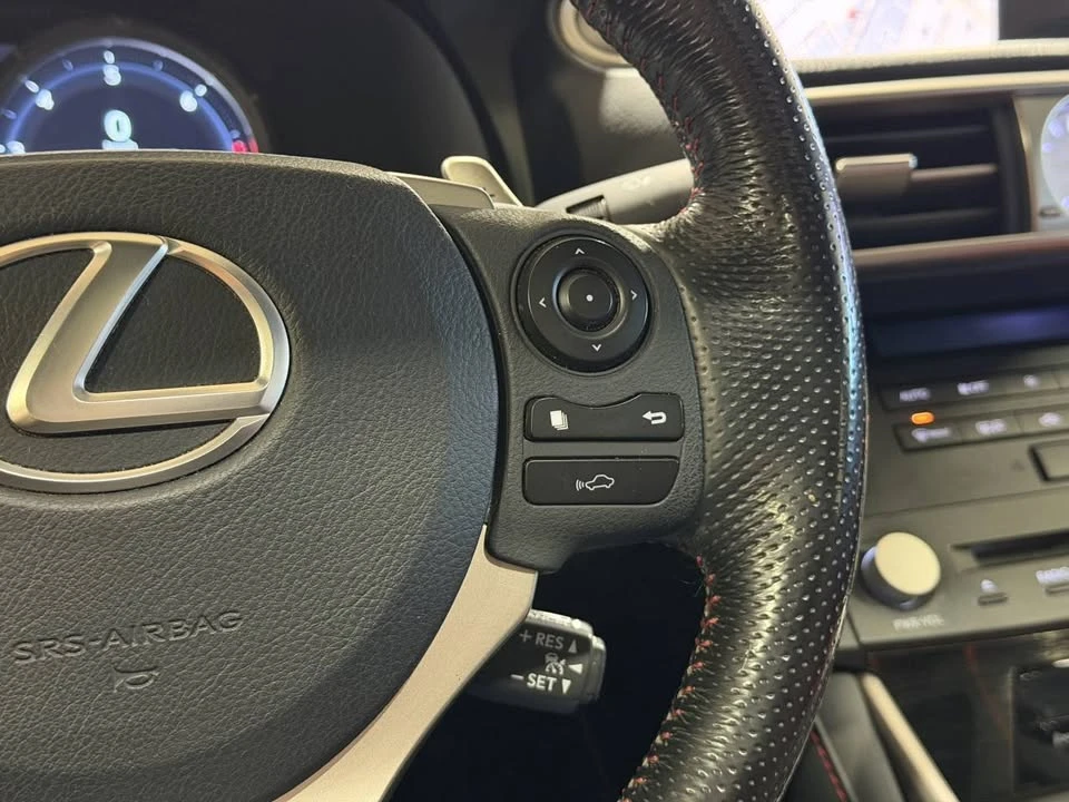 2016 Lexus IS 3rd Gen - Image 18 of 20