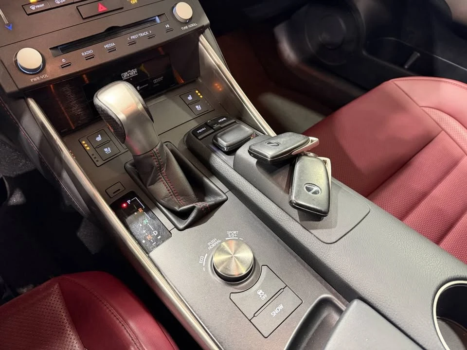 2016 Lexus IS 3rd Gen - Image 10 of 20