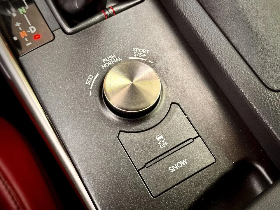 2016 Lexus IS 3rd Gen - Image 19 of 20