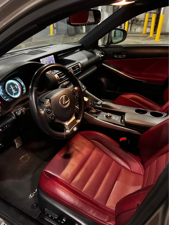 2016 Lexus IS 3rd Gen - Image 11 of 20