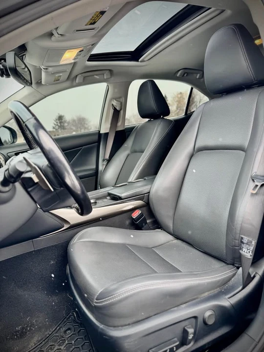 2016 Lexus IS 3rd Gen - Image 15 of 19