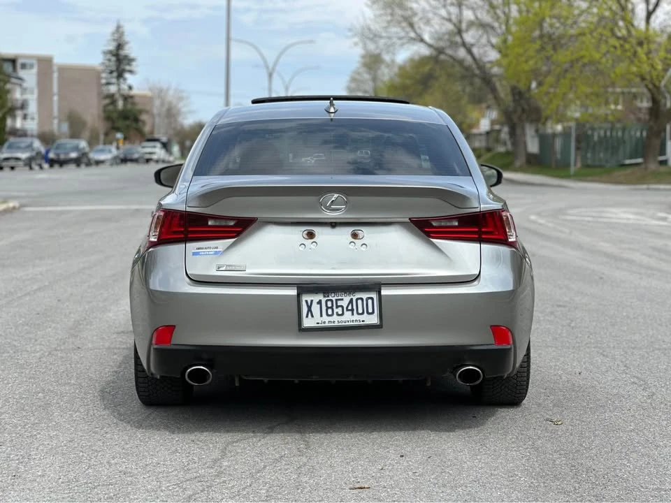 2016 Lexus IS - Image 6 of 18