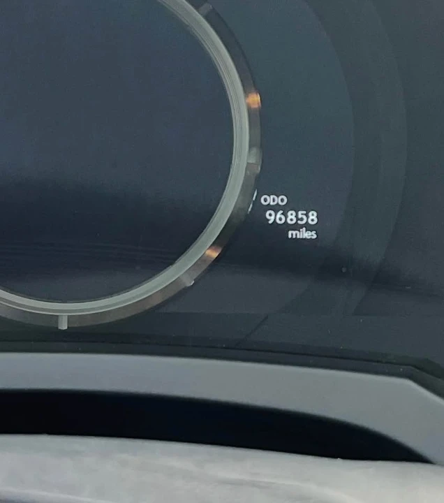 2016 Lexus IS F 2nd Gen - Image 10 of 11