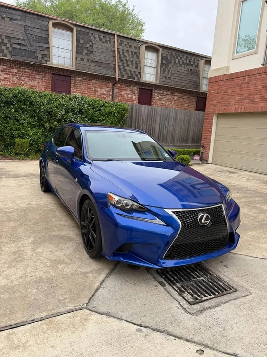 2016 Lexus IS 3rd Gen - Image 4 of 20