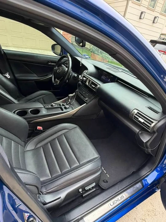 2016 Lexus IS 3rd Gen - Image 13 of 20