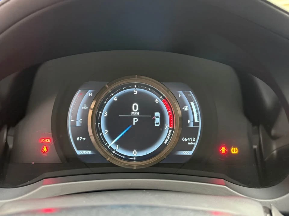2016 Lexus IS 3rd Gen - Image 19 of 20