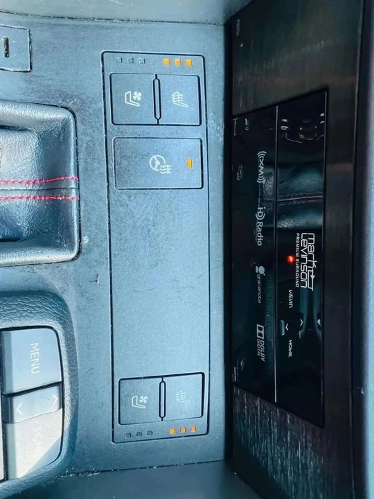 2016 Lexus IS 3rd Gen - Image 14 of 17