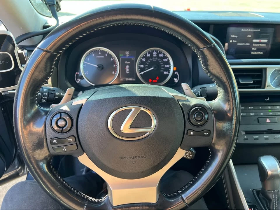 2016 Lexus IS 3rd Gen - Image 5 of 8