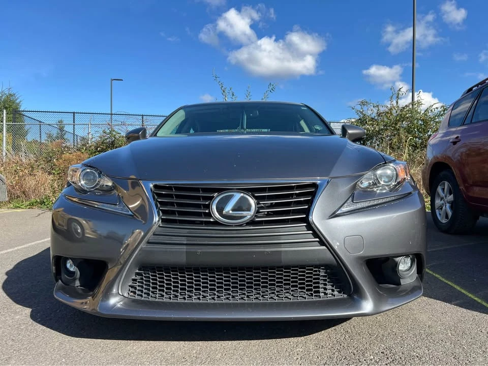 2016 Lexus IS 3rd Gen - Image 4 of 8