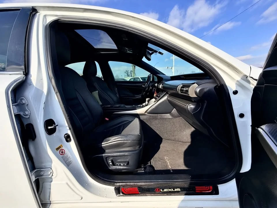 2016 Lexus IS 3rd Gen - Image 16 of 17