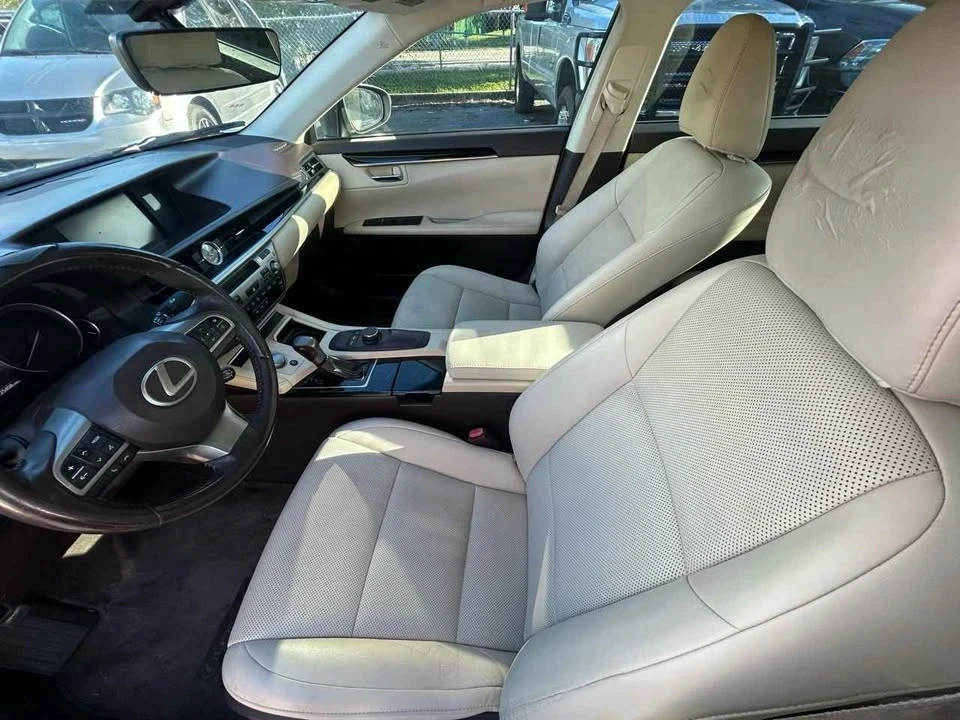 2016 Lexus LS 4th Gen - Image 2 of 5