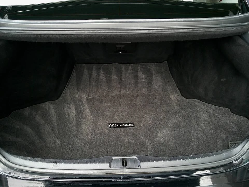 2016 Lexus LS 4th Gen - Image 11 of 20
