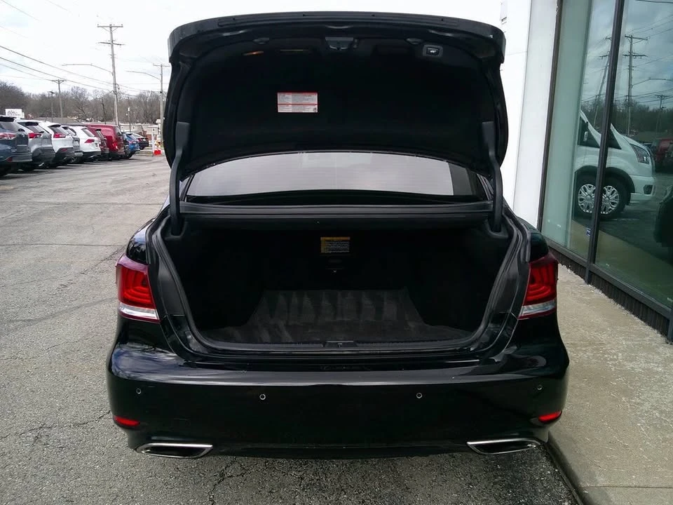 2016 Lexus LS 4th Gen - Image 10 of 20