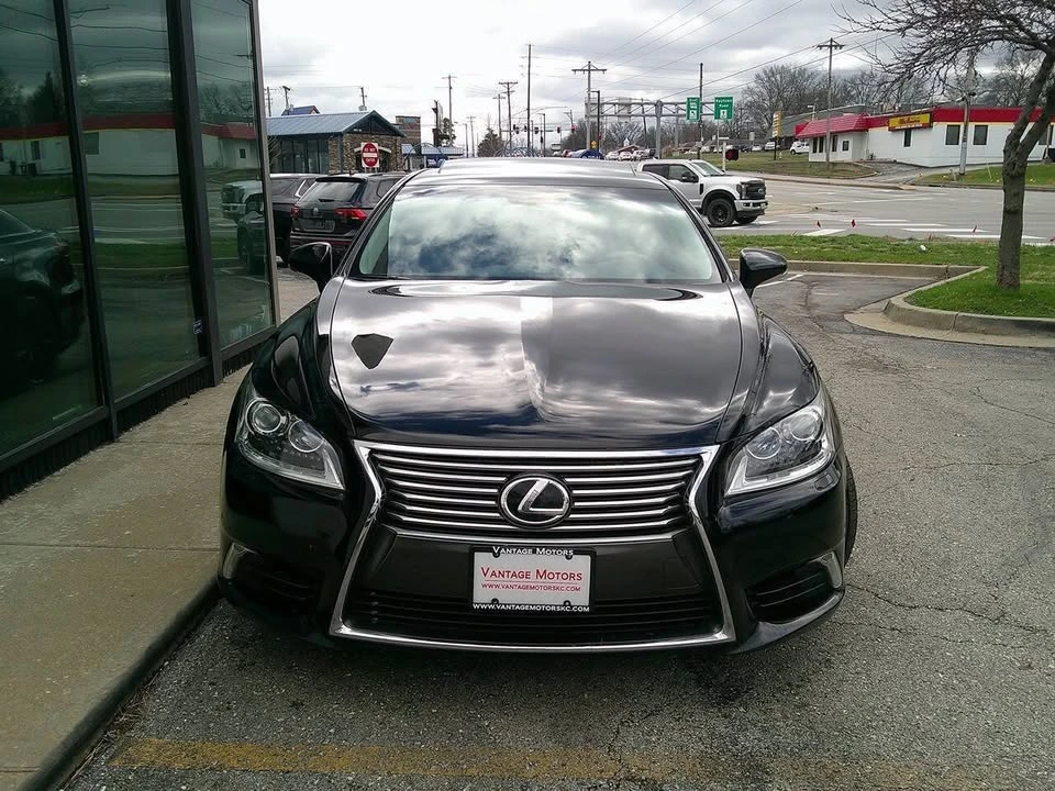 2016 Lexus LS 4th Gen - Image 4 of 20