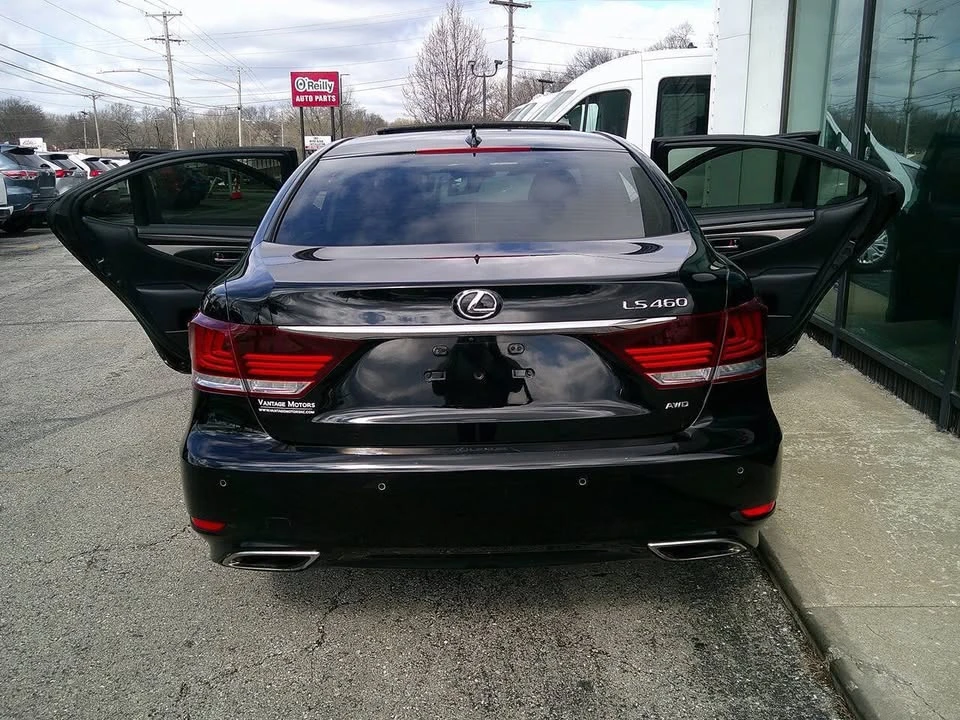 2016 Lexus LS 4th Gen - Image 14 of 20