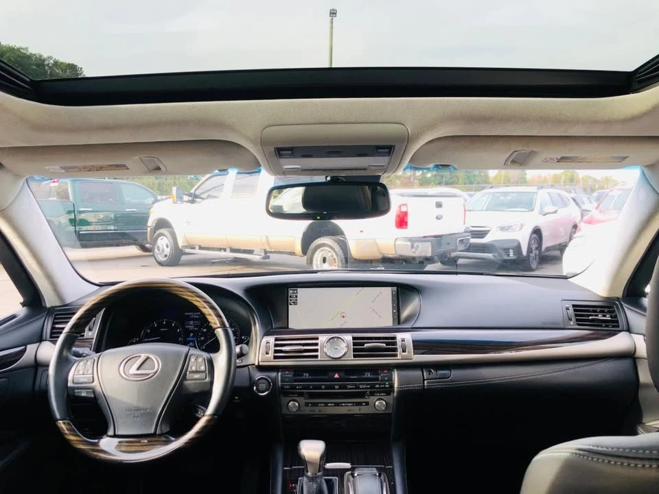 2016 Lexus LS 4th Gen - Image 12 of 20