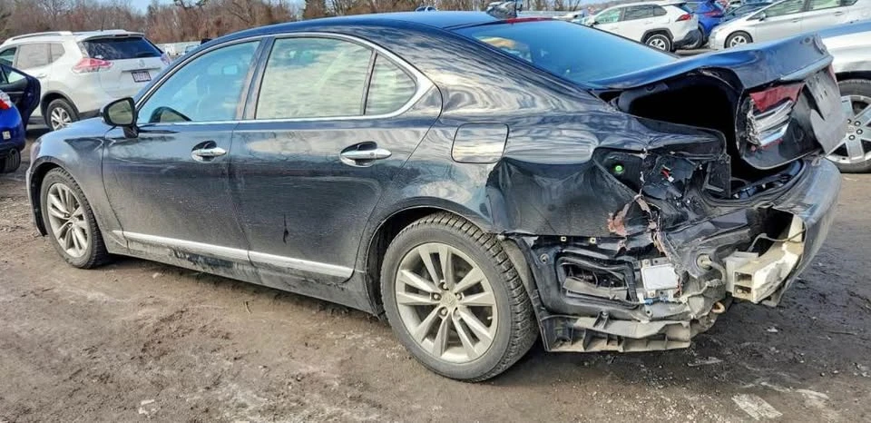 2016 Lexus LS 4th Gen - Image 5 of 11