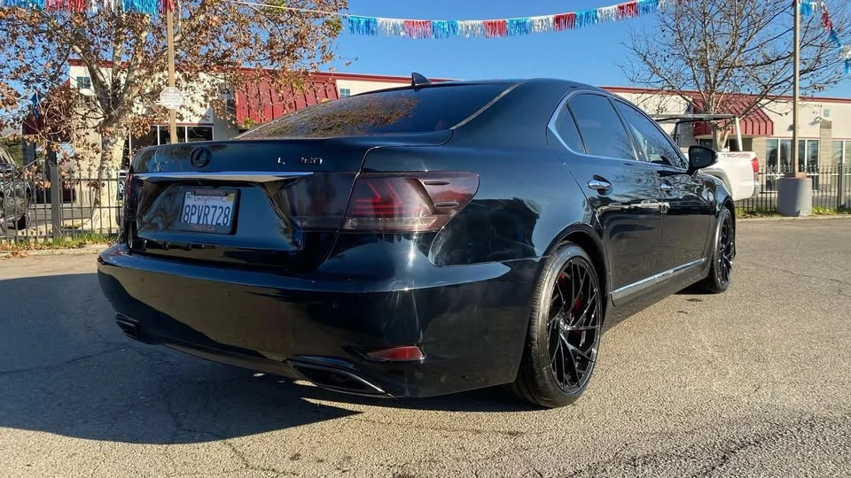 2016 Lexus LS 4th Gen - Image 3 of 19