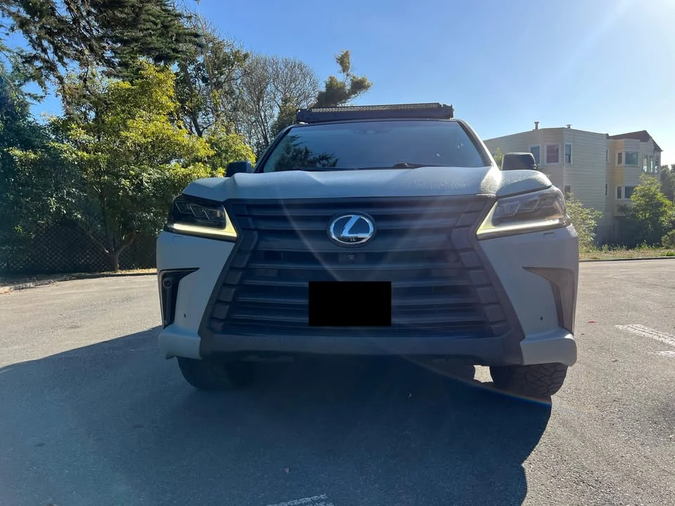 2016 Lexus LX 3rd Gen - Image 4 of 9