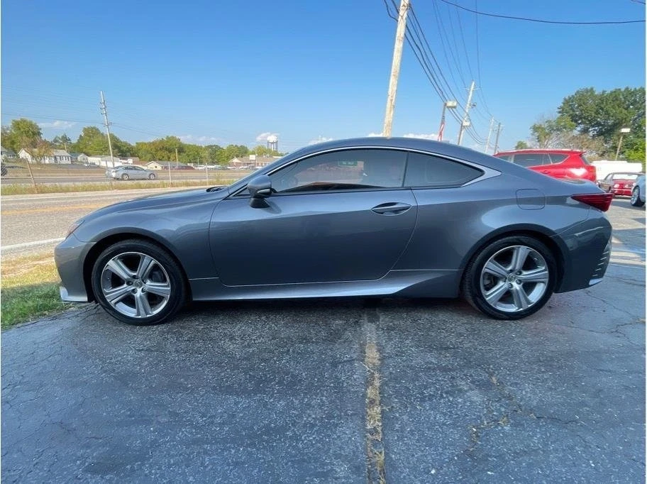 2016 Lexus RC - Image 8 of 20