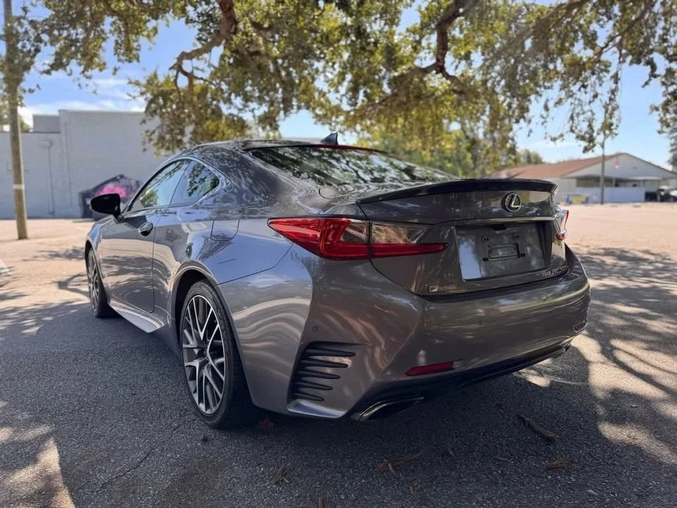 2016 Lexus RC - Image 4 of 10
