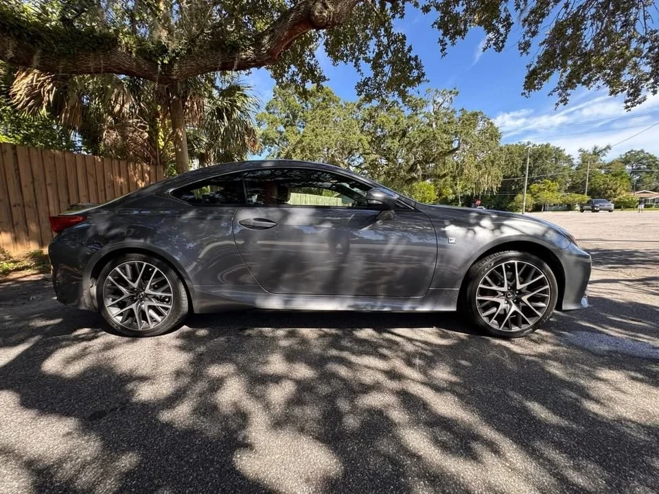 2016 Lexus RC - Image 6 of 10