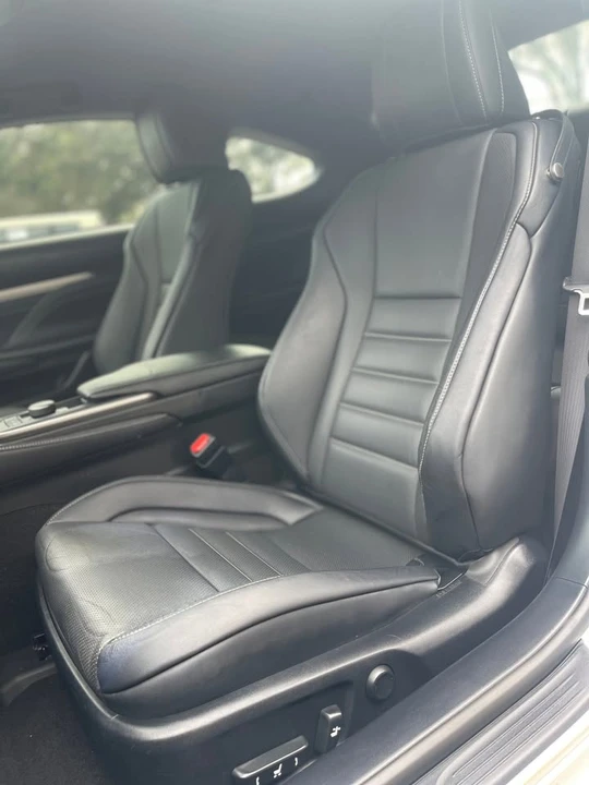 2016 Lexus RC - Image 9 of 14