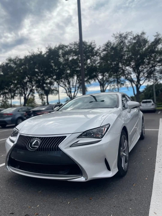 2016 Lexus RC - Image 2 of 14