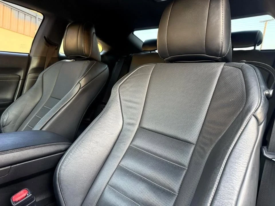2016 Lexus RC - Image 12 of 18