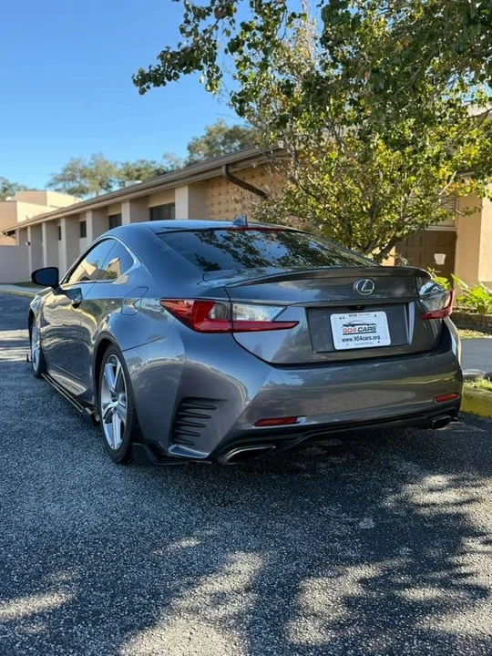2016 Lexus RC - Image 4 of 14